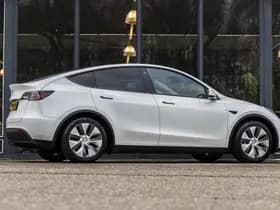 Tesla Model Y RWD 58 kWh thumbnail 5