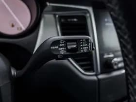 Porsche Macan thumbnail 36