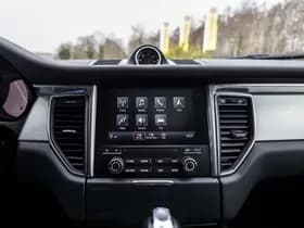 Porsche Macan thumbnail 44