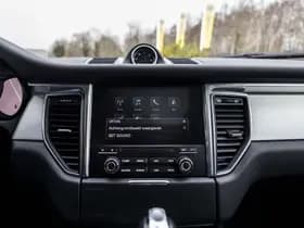Porsche Macan thumbnail 45