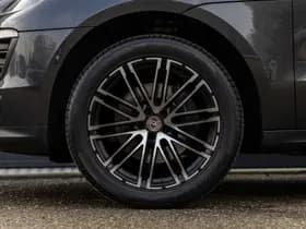 Porsche Macan thumbnail 9