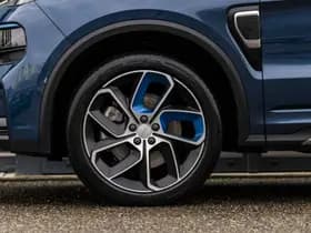 Lynk & Co 01 1.5 thumbnail 9