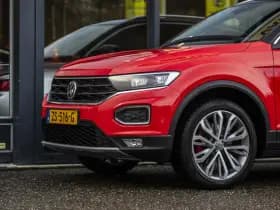 Volkswagen T-Roc thumbnail 11