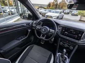 Volkswagen T-Roc thumbnail 19