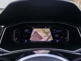 Volkswagen T-Roc thumbnail 31