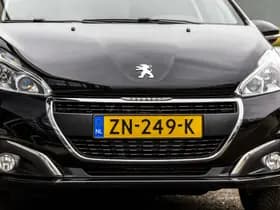 Peugeot 208 1.2 PureTech Signature thumbnail 12