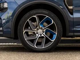 Lynk & Co 01 thumbnail 5