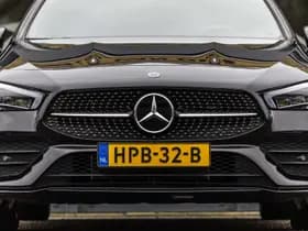 Mercedes-Benz CLA 250 e AMG Line thumbnail 3