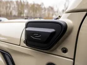 Jeep Wrangler thumbnail 24