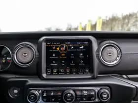 Jeep Wrangler thumbnail 40