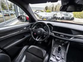 Alfa Romeo Stelvio thumbnail 25