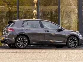 Volkswagen Golf thumbnail 2