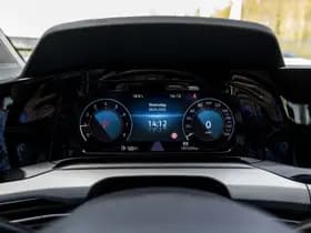 Volkswagen Golf thumbnail 25