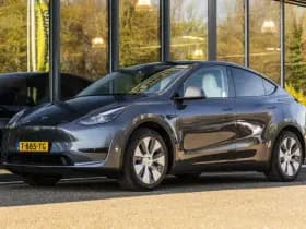 Tesla Model Y thumbnail 11