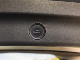 Tesla Model Y thumbnail 15