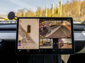 Tesla Model Y thumbnail 35