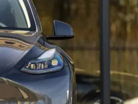 Tesla Model Y thumbnail 5