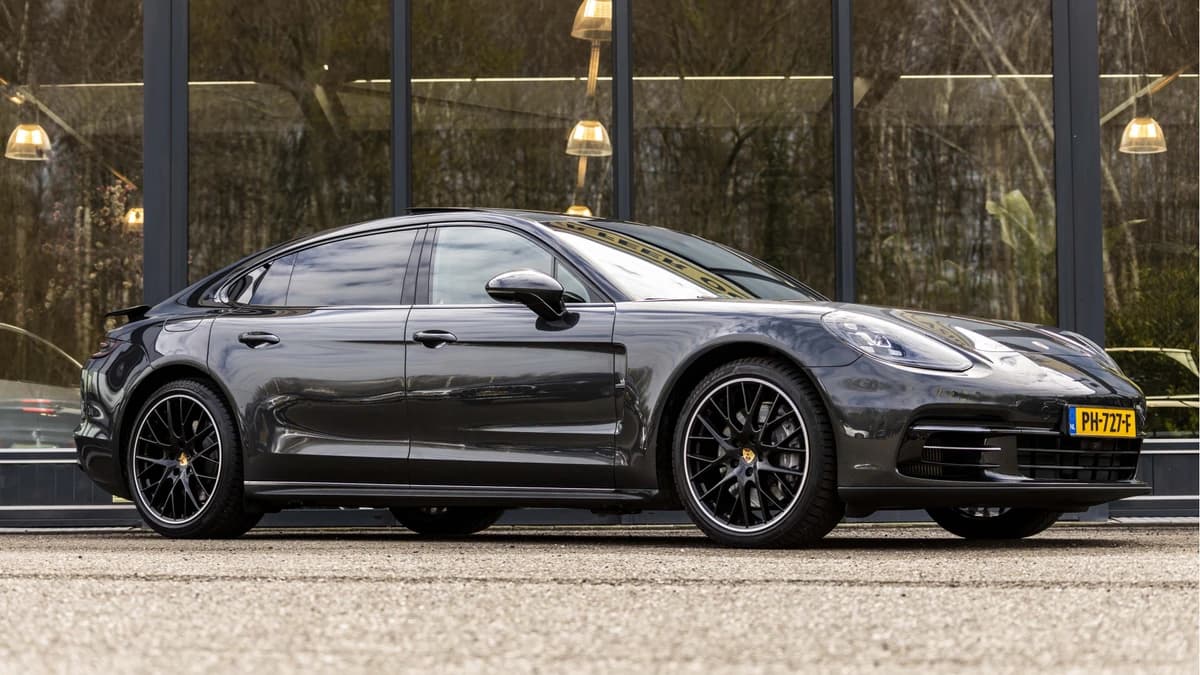 Porsche Panamera — foto 1