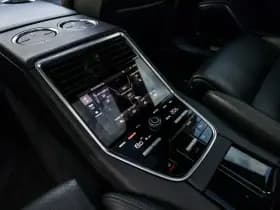 Porsche Panamera thumbnail 38
