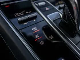 Porsche Panamera thumbnail 48