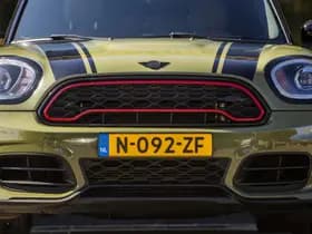 MINI Countryman Mini 2.0 John Cooper Works ALL4 Chili thumbnail 3