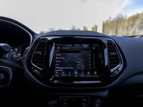 Jeep Compass thumbnail 43