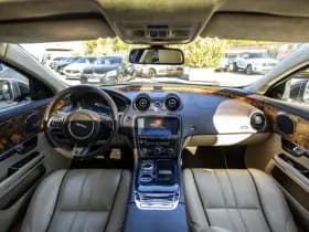 Jaguar XJ thumbnail 18