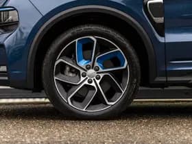 Lynk & Co 01 1.5 thumbnail 9