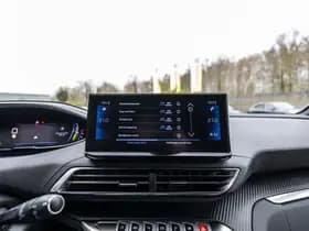 Peugeot 5008 1.2 Hybrid 136 Allure Pack Business 7-Persoons thumbnail 35