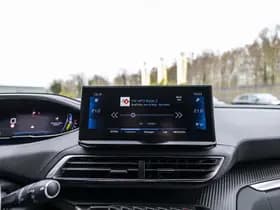 Peugeot 5008 1.2 Hybrid 136 Allure Pack Business 7-Persoons thumbnail 36