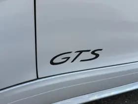 Porsche 911 Cabrio Targa 3.0 Carrera 4 GTS Sport Chrono thumbnail 12