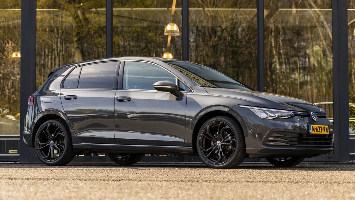 Volkswagen Golf 1.0 eTSI Life — foto 1