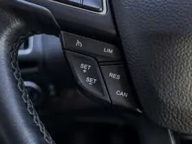 Ford Focus Wagon 1.0 Titanium thumbnail 26