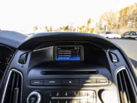 Ford Focus Wagon 1.0 Titanium thumbnail 32