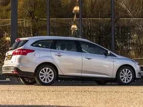 Ford Focus Wagon 1.0 Titanium thumbnail 5