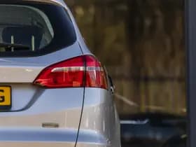 Ford Focus Wagon 1.0 Titanium thumbnail 7