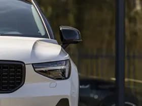 Volvo XC40 thumbnail 4