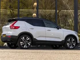 Volvo XC40 thumbnail 5