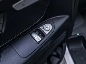Mercedes-Benz eVito thumbnail 24