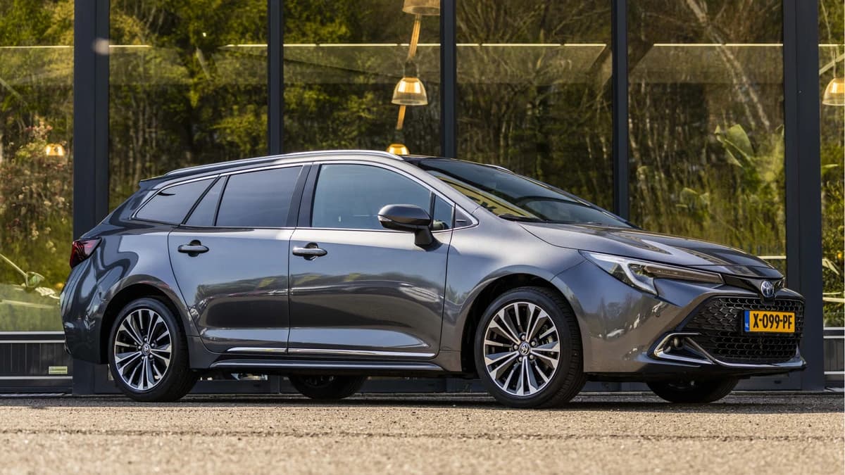 Toyota Corolla — foto 1