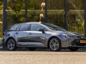 Toyota Corolla thumbnail 2