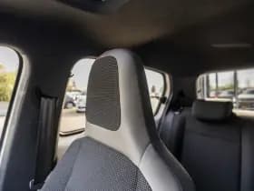 Volkswagen Up! thumbnail 24