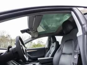 Tesla Model 3 thumbnail 23