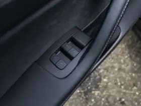 Tesla Model 3 thumbnail 24