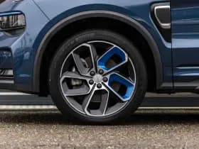 Lynk & Co 01 thumbnail 10