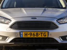 Ford Focus thumbnail 4