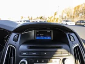 Ford Focus thumbnail 32