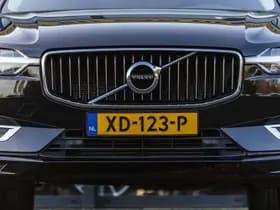 Volvo XC60 thumbnail 3