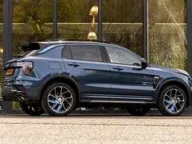Lynk & Co 01 thumbnail 2