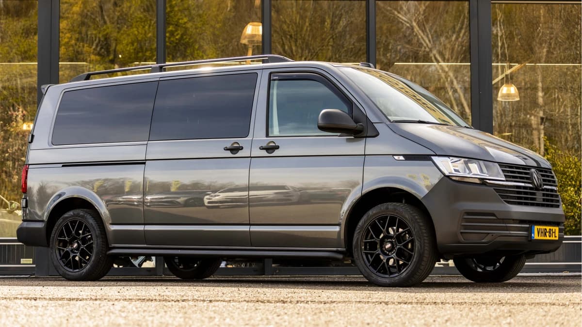 Volkswagen Transporter — foto 1